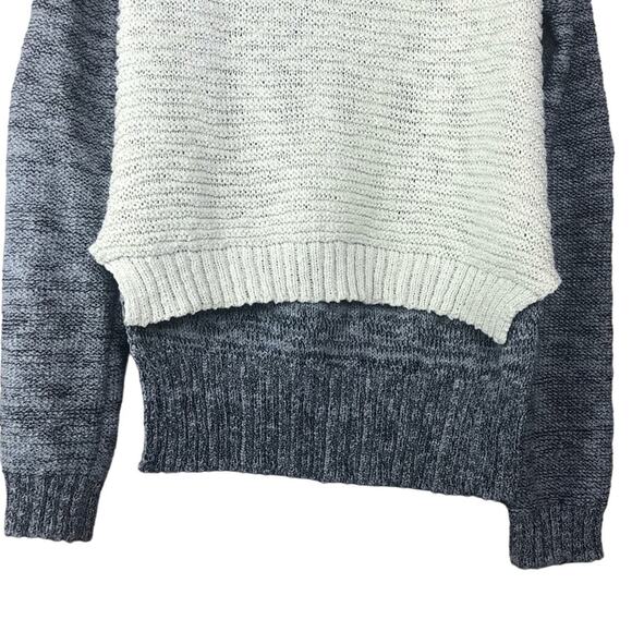 TOBI Gray & White Classic Knit Crewneck High Low Sweater Small Preppy Cozycore - Picture 2 of 6